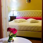 Kyveli 4*