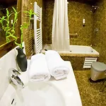 Πανσιόν Kyveli 4*